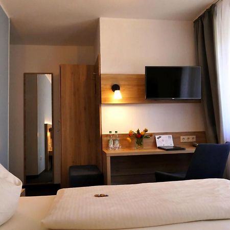 Hasi'S Hotel Grafing bei Muenchen Bagian luar foto