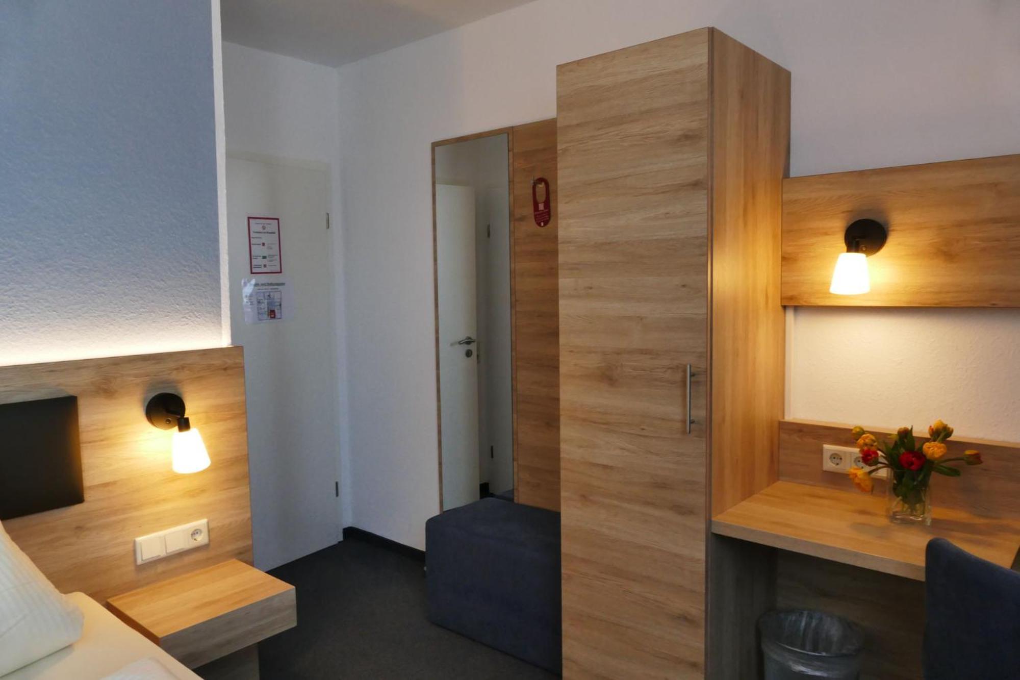 Hasi'S Hotel Grafing bei Muenchen Bagian luar foto