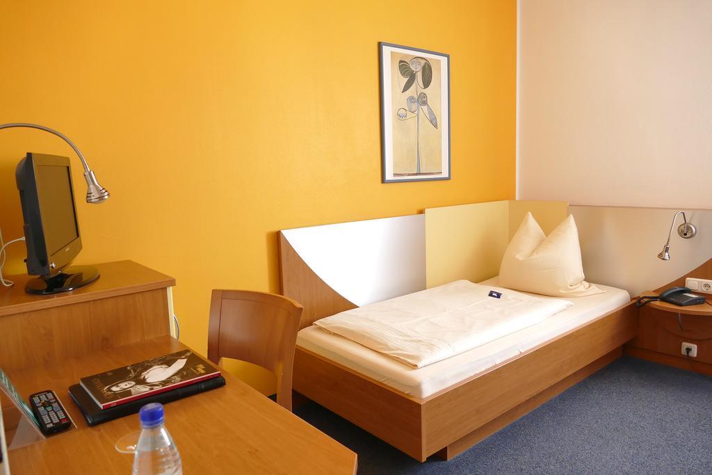 Hasi'S Hotel Grafing bei Muenchen Bagian luar foto