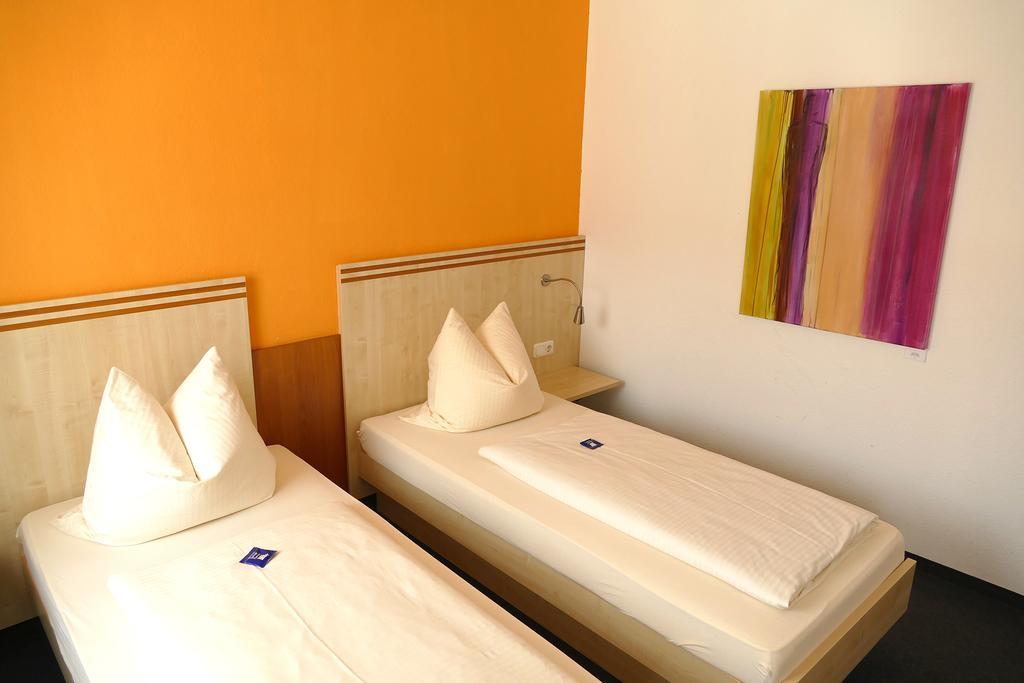 Hasi'S Hotel Grafing bei Muenchen Bagian luar foto